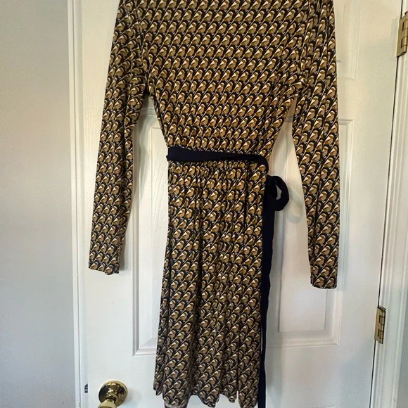 Boden Navy and Gold Bird Patterned Long Sleeve Dress - Picture 2 of 5